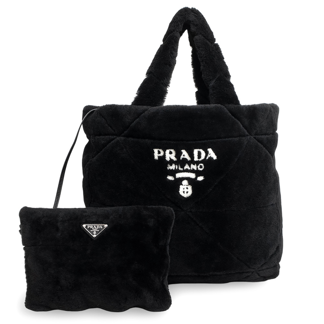 PRADA - プラダ ムートン ファー トートバッグ 三角ロゴプレート PRADA - プラダ ムートン ファー トートバッグ 三角ロゴプレート