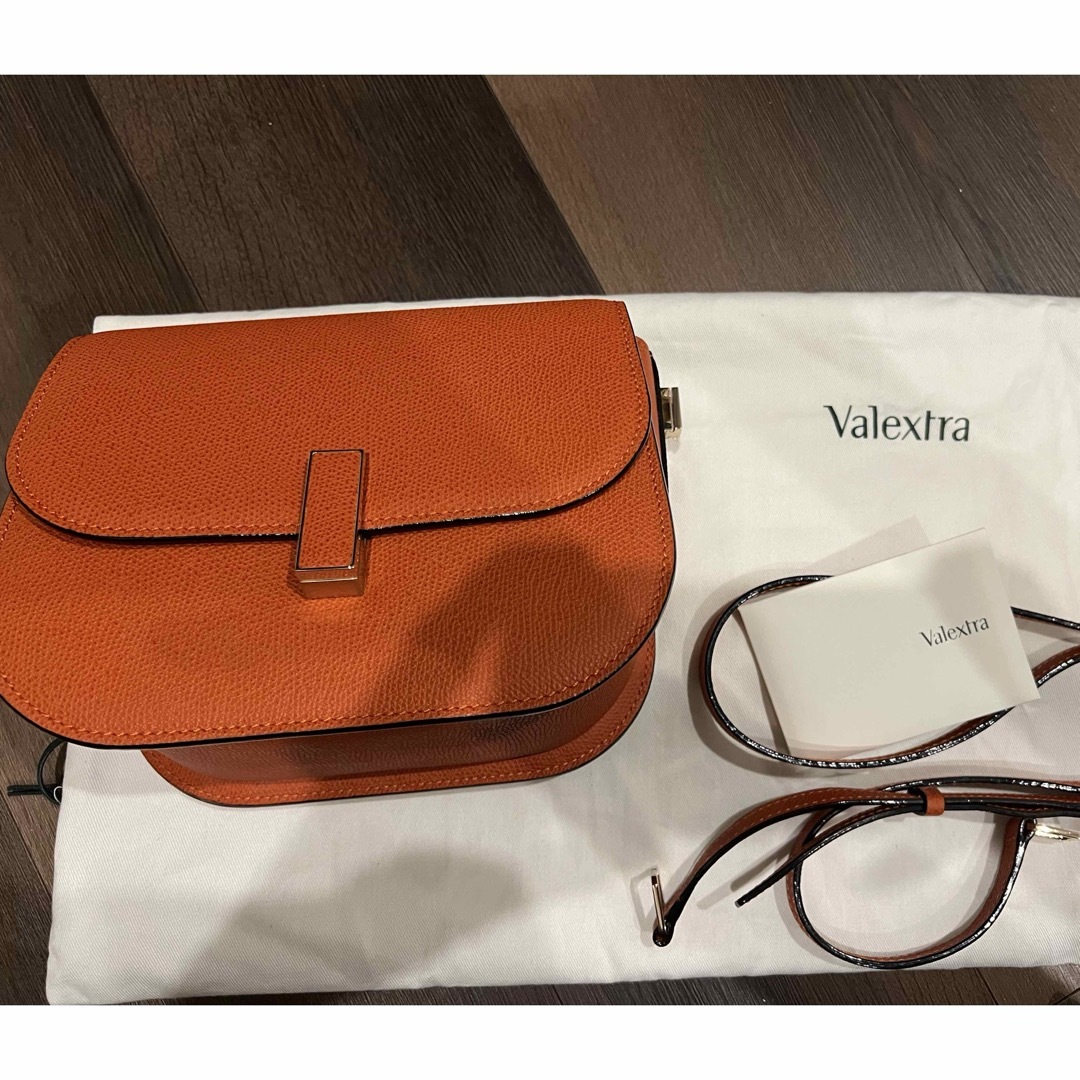 Valextra - valextra iside イジィデ クロスボディの通販 by Ma Valextra - valextra iside イジィデ クロスボディの通販 by Ma