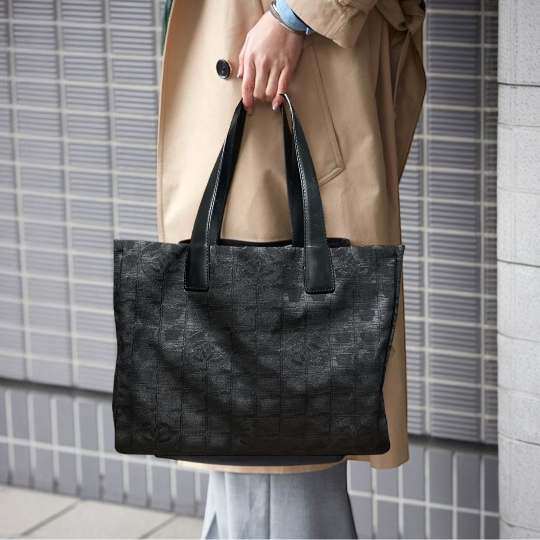 CHANEL - 【CHANEL】シャネルの軽くて可愛いハンドバッグ☆廃盤 CHANEL - 【CHANEL】シャネルの軽くて可愛いハンドバッグ☆廃盤