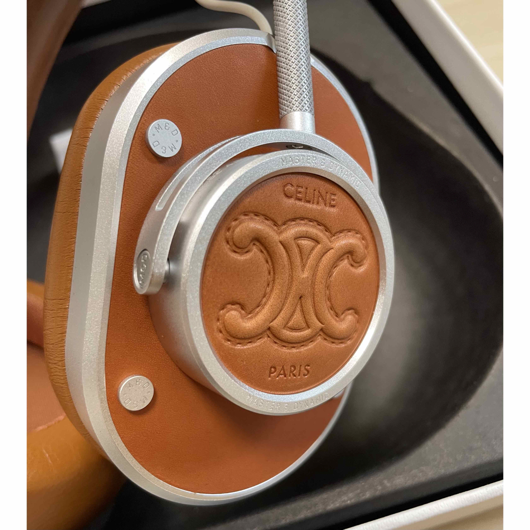 CELINE - CELINE MASTER & DYNAMIC ワイヤレスヘッドフォン タン CELINE - CELINE MASTER & DYNAMIC ワイヤレスヘッドフォン タン
