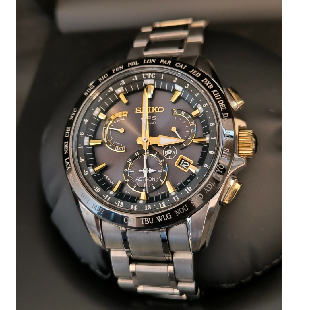 SEIKO - ☆美品☆アストロン SBXB007 チタンモデル 黒×金文字盤 SEIKO - ☆美品☆アストロン SBXB007 チタンモデル 黒×金文字盤