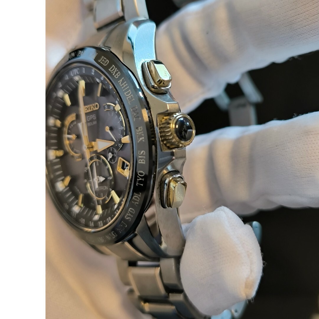 SEIKO - ☆美品☆アストロン SBXB007 チタンモデル 黒×金文字盤 SEIKO - ☆美品☆アストロン SBXB007 チタンモデル 黒×金文字盤