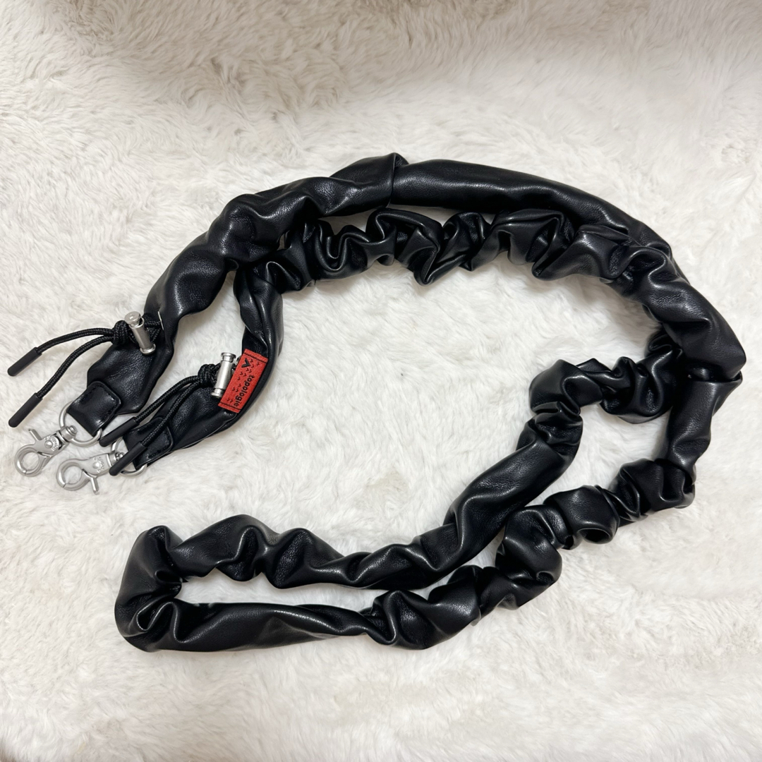 トポロジー Synthetic Leather バンジーストラップの通販 by トポロジー Synthetic Leather バンジーストラップの通販 by
