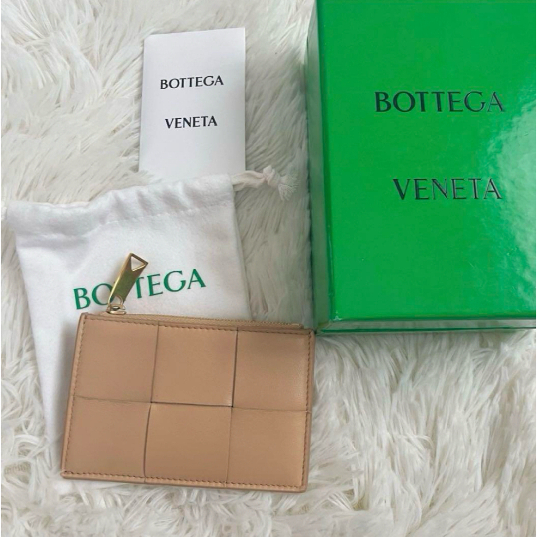BOTTEGA VENETA - 美品 BOTTEGA VENETA ベージュ フラグメント BOTTEGA VENETA - 美品 BOTTEGA VENETA ベージュ フラグメント