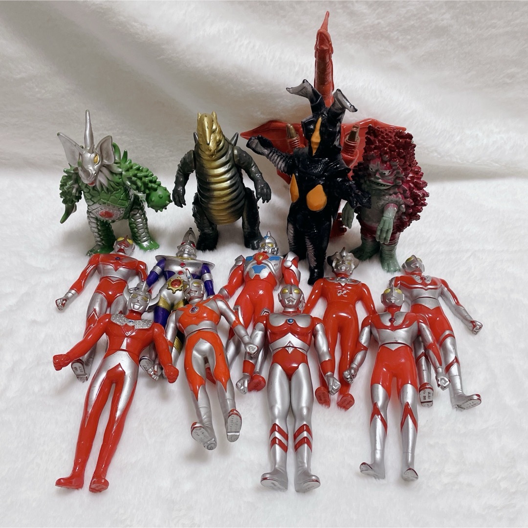 ウルトラマン】フィギュアセット 14体 ウルトラマン 怪獣の通販 ウルトラマン】フィギュアセット 14体 ウルトラマン 怪獣の通販