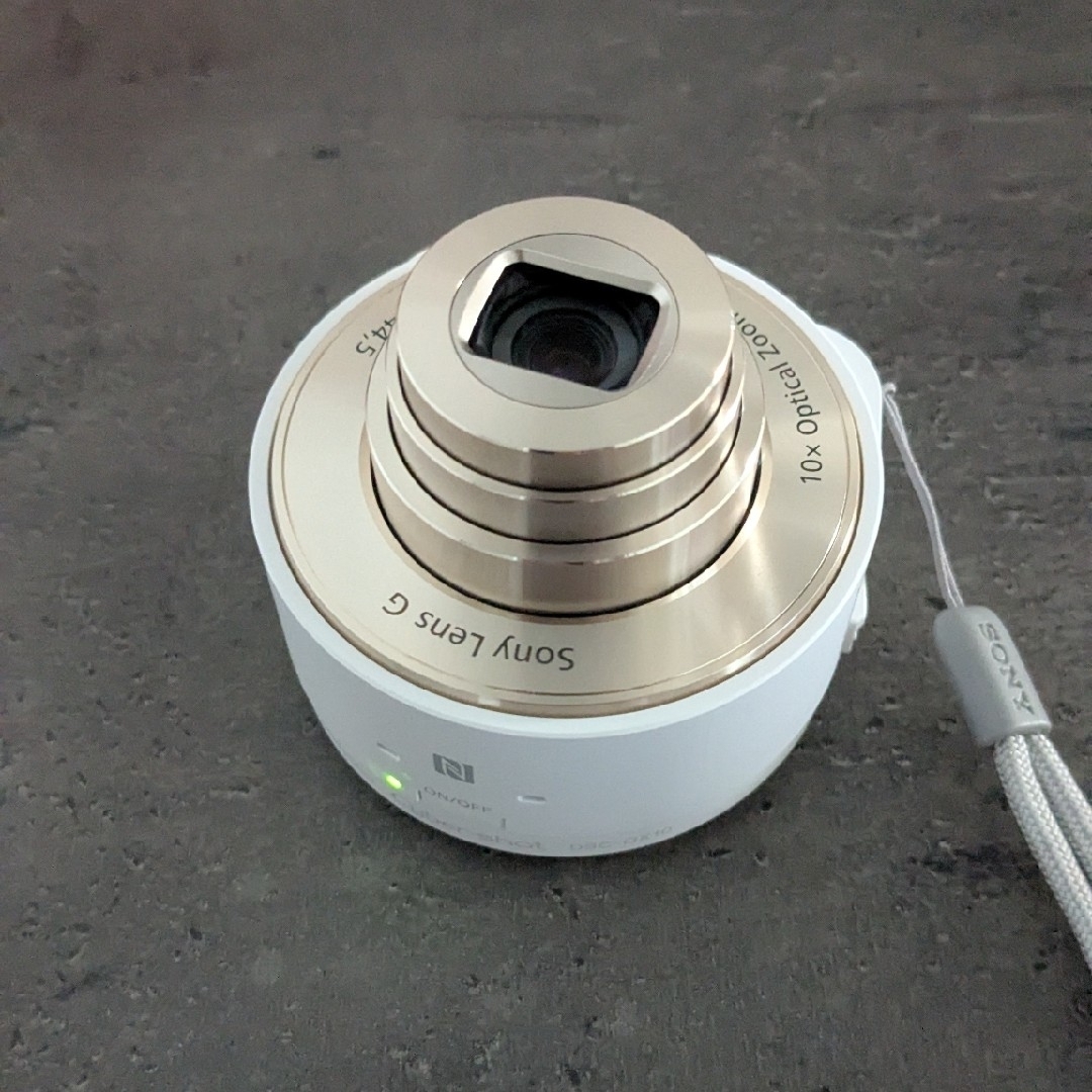 SONY - レンズスタイルカメラDSC-QX10 ホワイトの通販 by あかむ SONY - レンズスタイルカメラDSC-QX10 ホワイトの通販 by あかむ