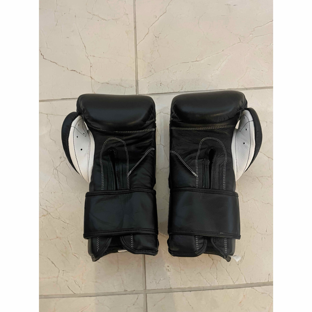 Reyes プロフェッショナル ボクシンググローブ(黒)の通販 by Reyes プロフェッショナル ボクシンググローブ(黒)の通販 by