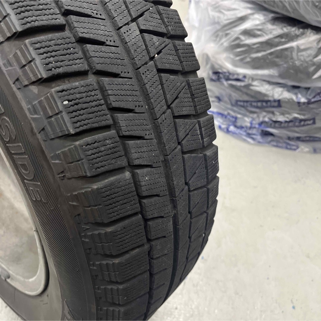 BRIDGESTONE - ヴォクシースタッドレスタイヤホイル付195/65R15 BRIDGESTONE - ヴォクシースタッドレスタイヤホイル付195/65R15