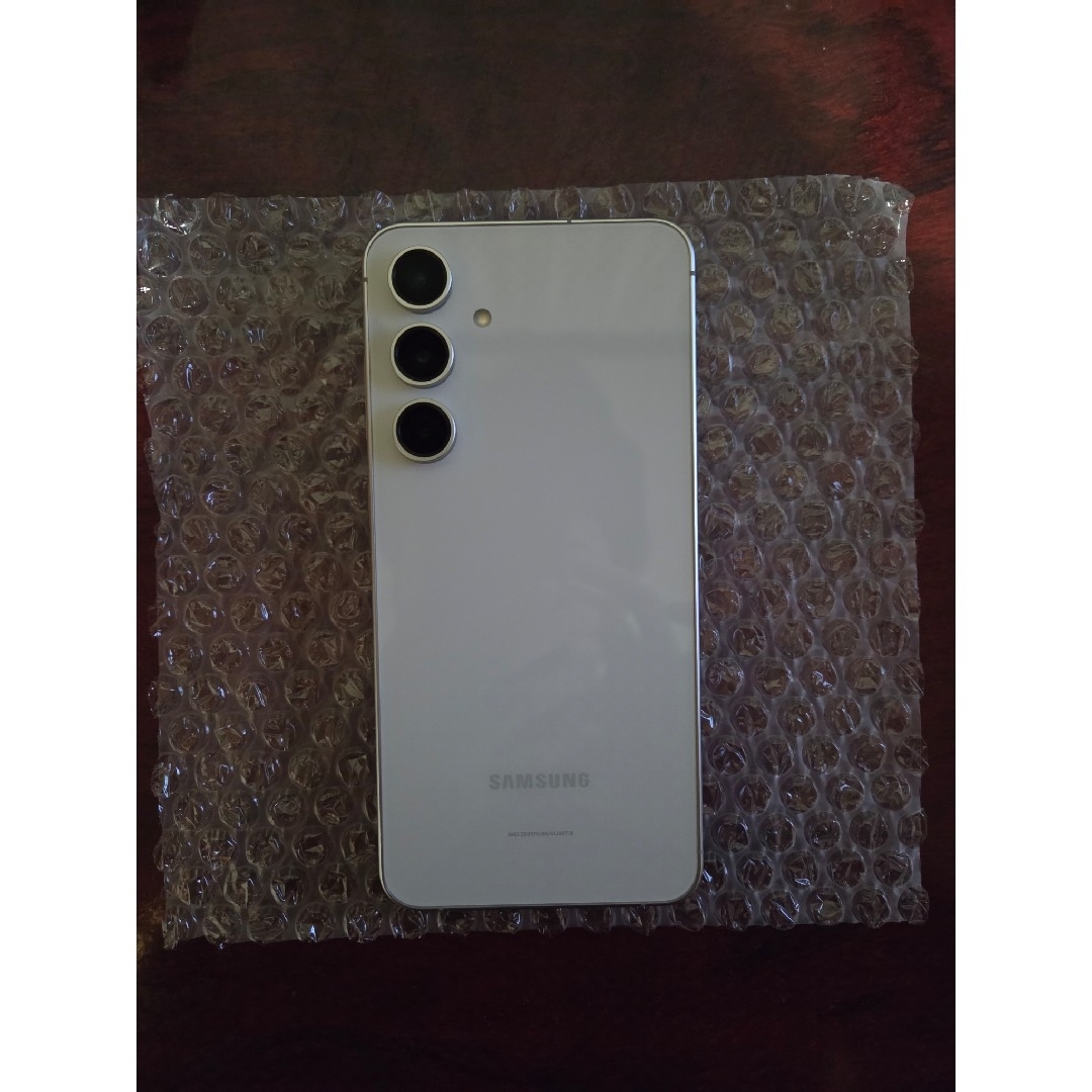 Galaxy S24 FE 128GB グレー SM-S721Q SIMフリー版の通販 by Galaxy S24 FE 128GB グレー SM-S721Q SIMフリー版の通販 by