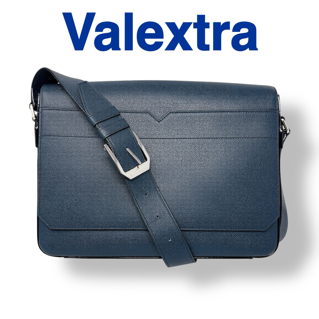 Valextra - ヴァレクストラ ショルダーバッグ Vライン Valextra - ヴァレクストラ ショルダーバッグ Vライン