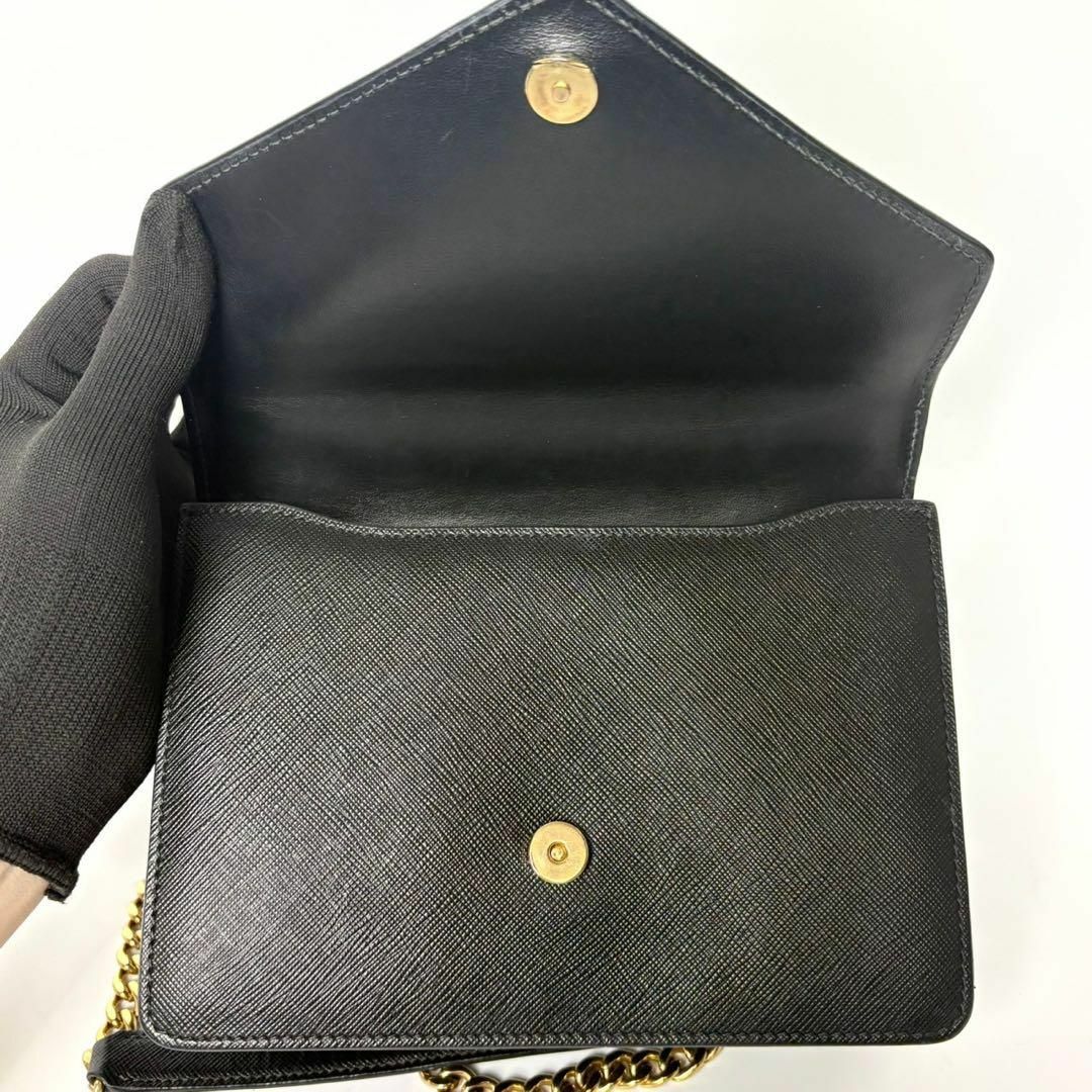 PRADA - プラダ サフィアーノレザー 三角ロゴ チェーン PRADA - プラダ サフィアーノレザー 三角ロゴ チェーン