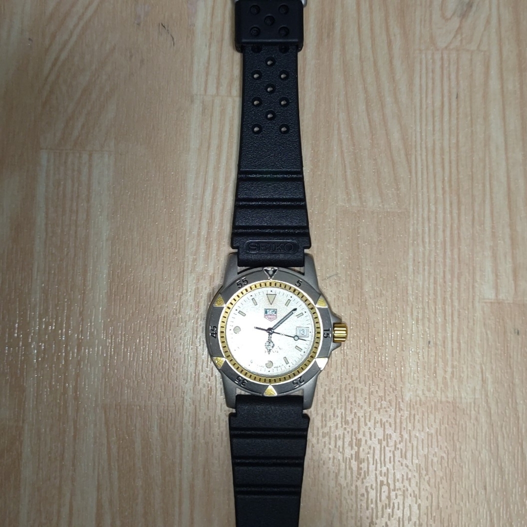 TAG Heuer - TAG HEUER プロフェッショナル 腕時計 クォーツ TAG Heuer - TAG HEUER プロフェッショナル 腕時計 クォーツ