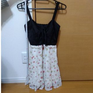 Ank Rouge - Ank Rouge 苺刺繍ワンピースの通販 by destiny Ank Rouge - Ank Rouge 苺刺繍ワンピースの通販 by destiny