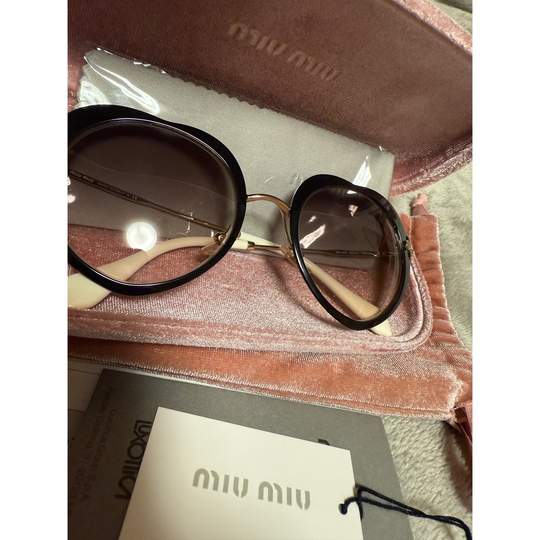 MIU MIU - miumiu ハートサングラス ブラックの通販 by MIU MIU - miumiu ハートサングラス ブラックの通販 by