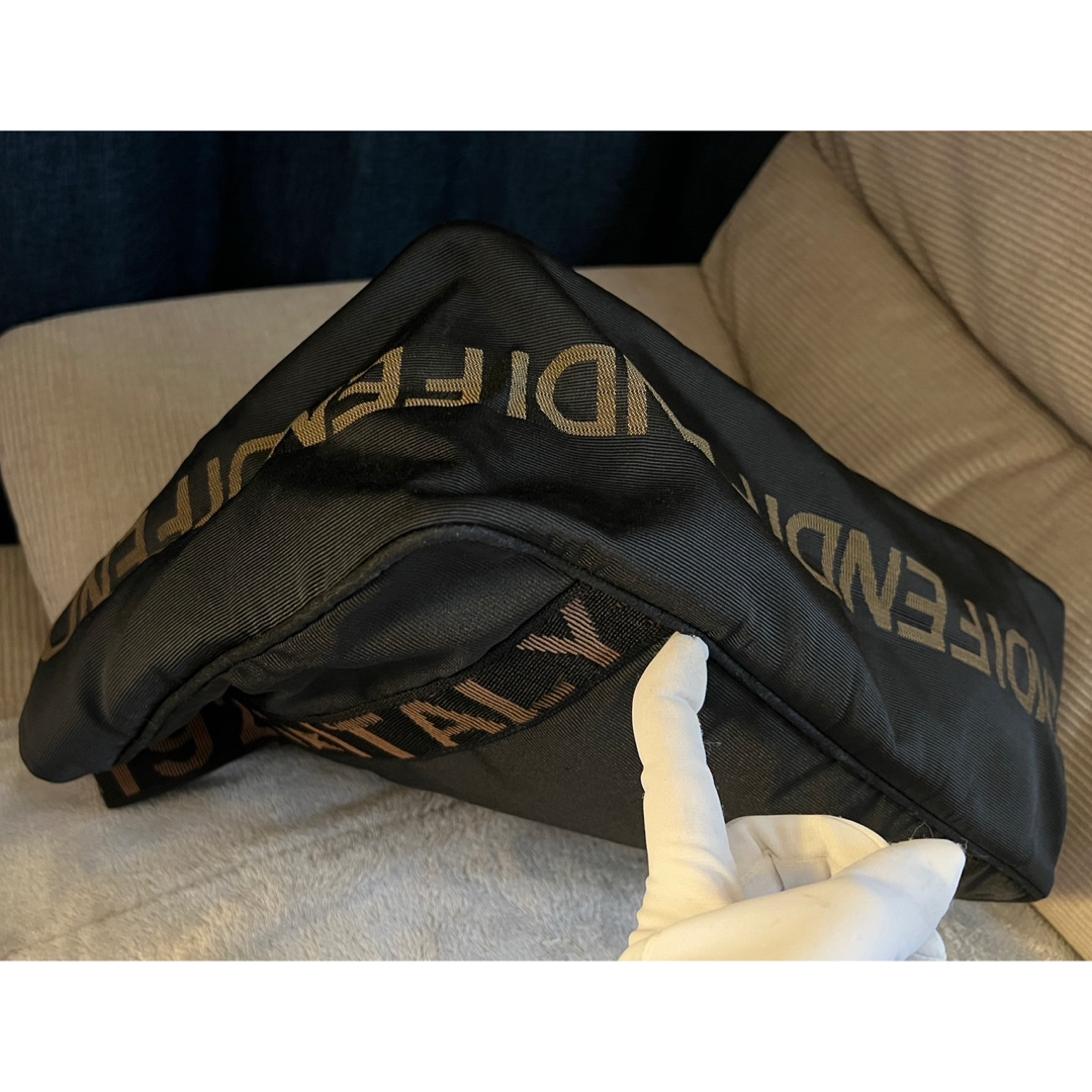 FENDI - 正規品 フェンディ トートバッグ ロゴ 肩掛け 大容量 A4 FENDI - 正規品 フェンディ トートバッグ ロゴ 肩掛け 大容量 A4