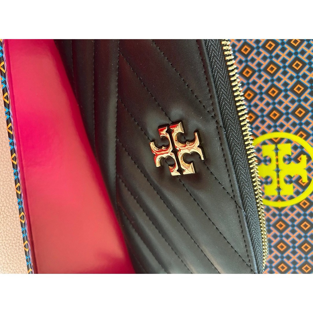 Tory Burch - 未使用 トリーバーチ 長財布 TORY BURCH Tory Burch - 未使用 トリーバーチ 長財布 TORY BURCH