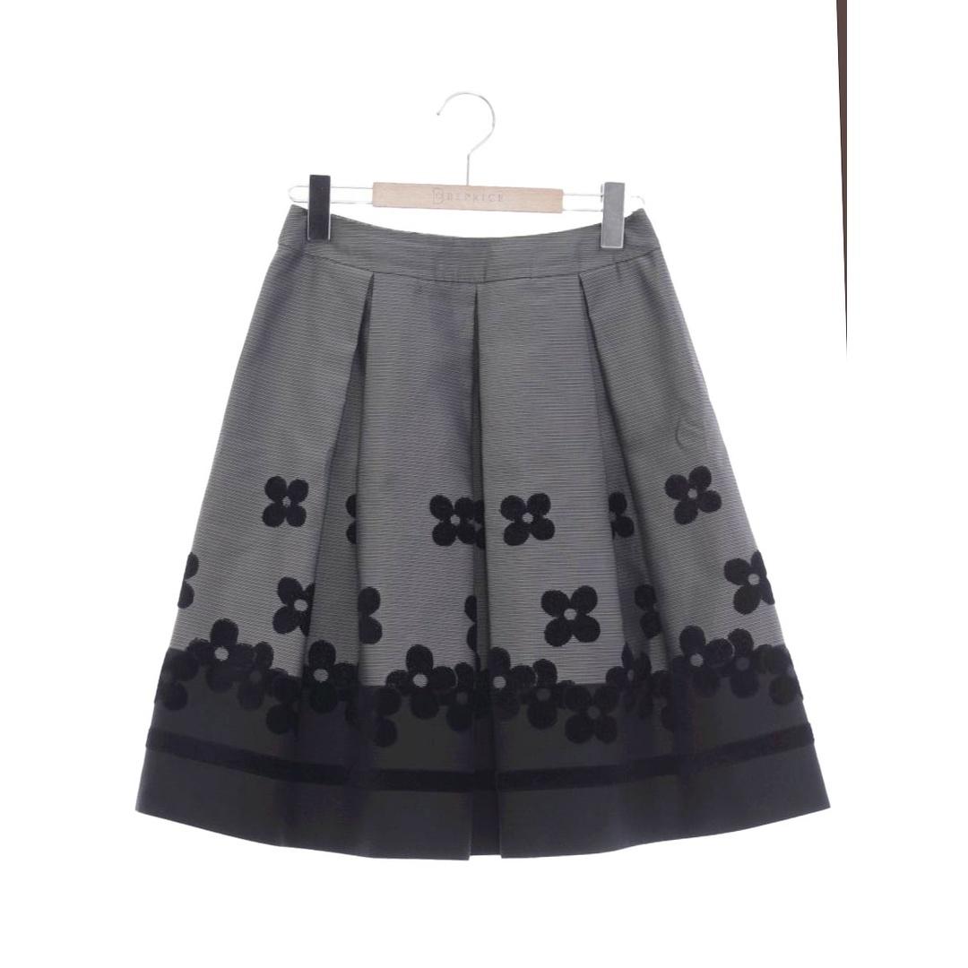 M'S GRACY - エムズグレイシー 227539 スカート 36 グレー M'S GRACY - エムズグレイシー 227539 スカート 36 グレー