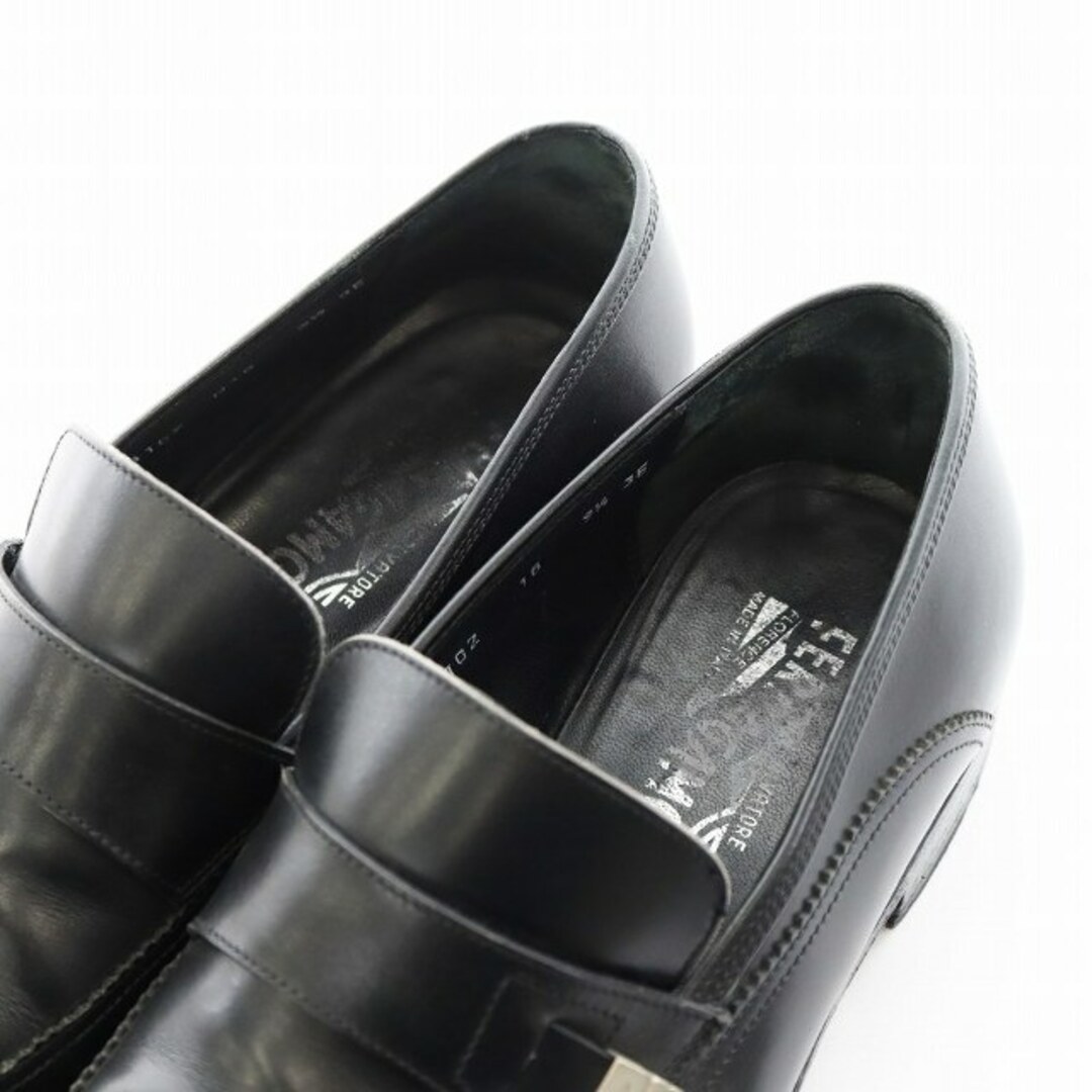 Salvatore Ferragamo - サルヴァトーレフェラガモ ビジネス Salvatore Ferragamo - サルヴァトーレフェラガモ ビジネス