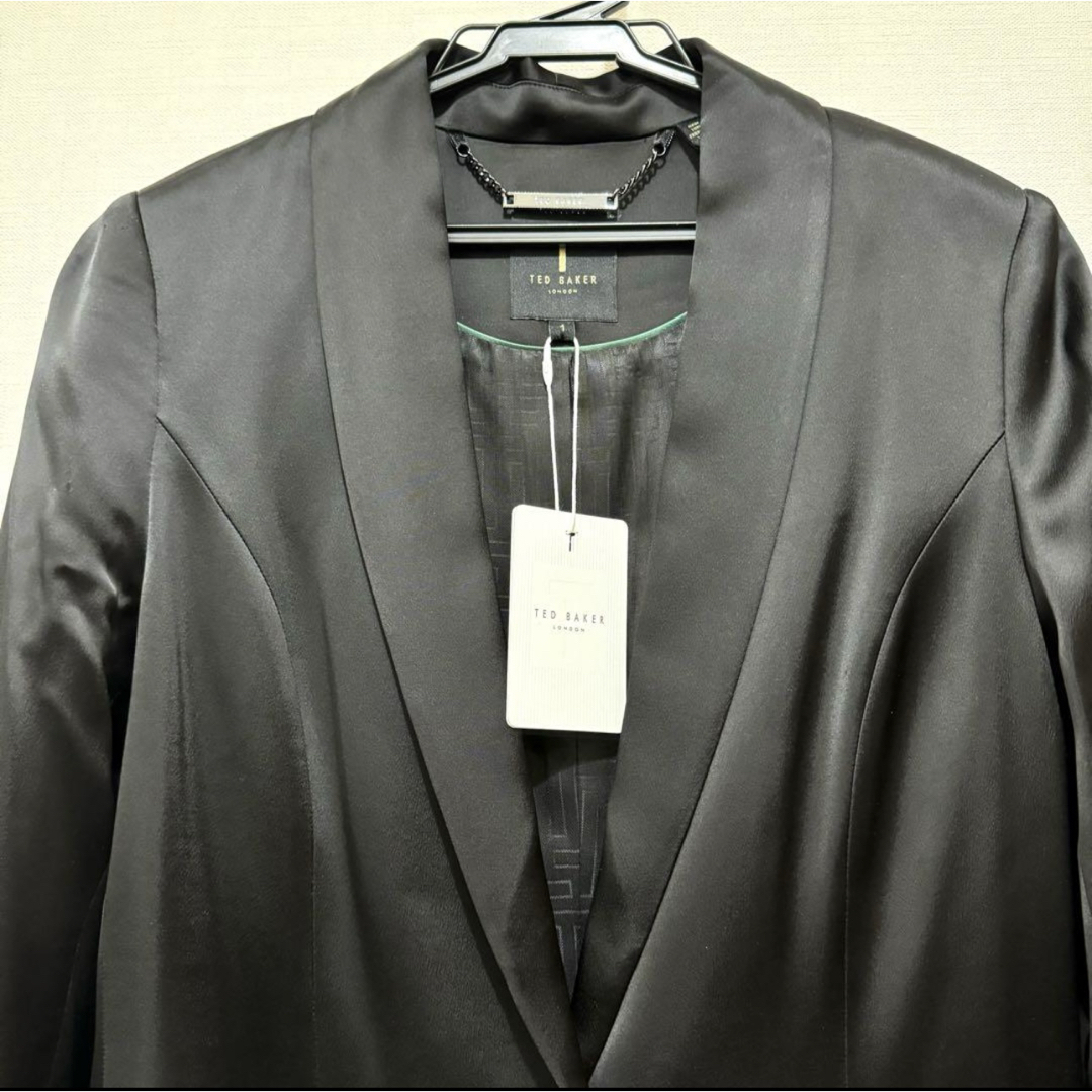 TED BAKER - ☆新品・タグ付き☆TED BAKER サテン テーラード TED BAKER - ☆新品・タグ付き☆TED BAKER サテン テーラード