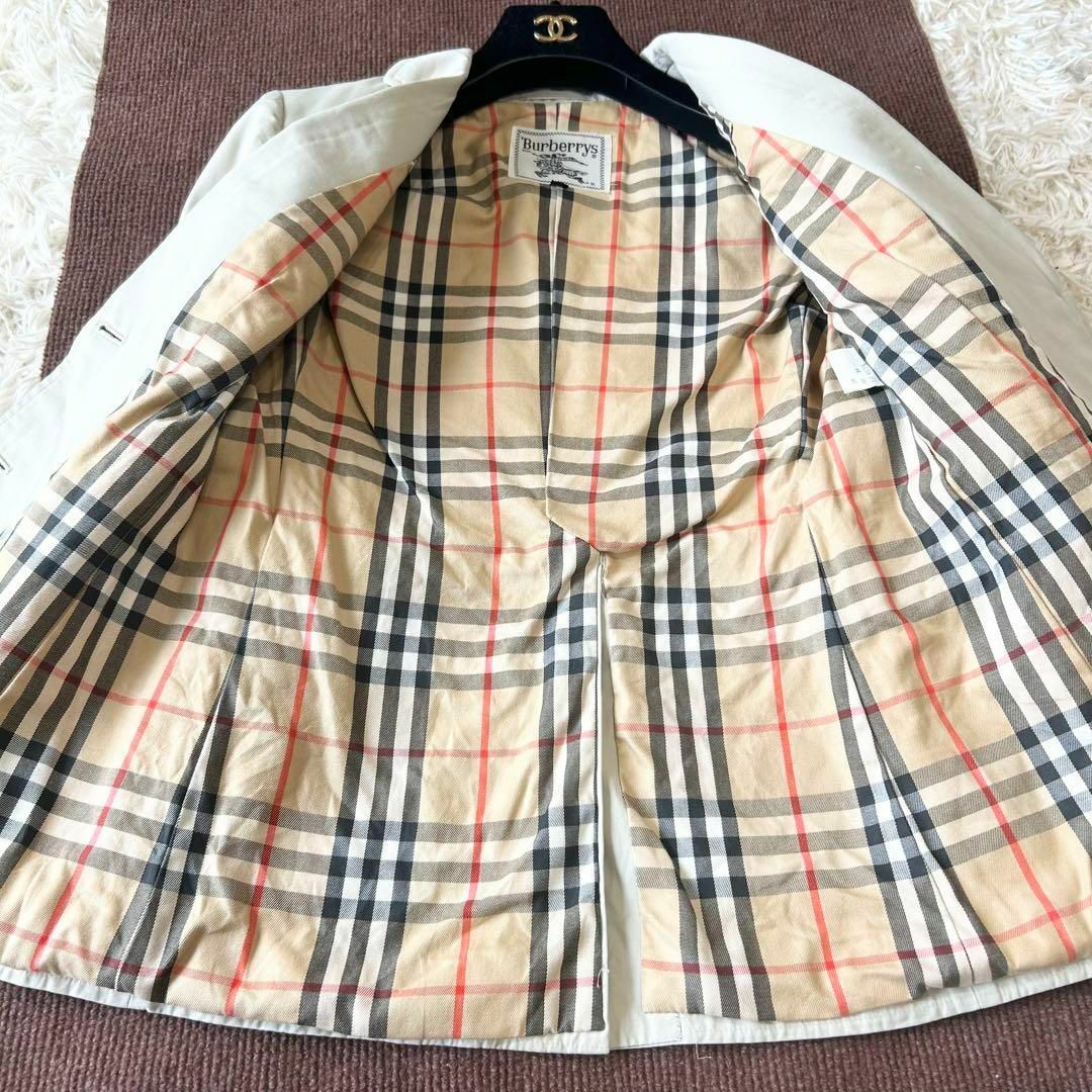 BURBERRY - バーバリー ベージュ テーラードジャケット ノバ BURBERRY - バーバリー ベージュ テーラードジャケット ノバ