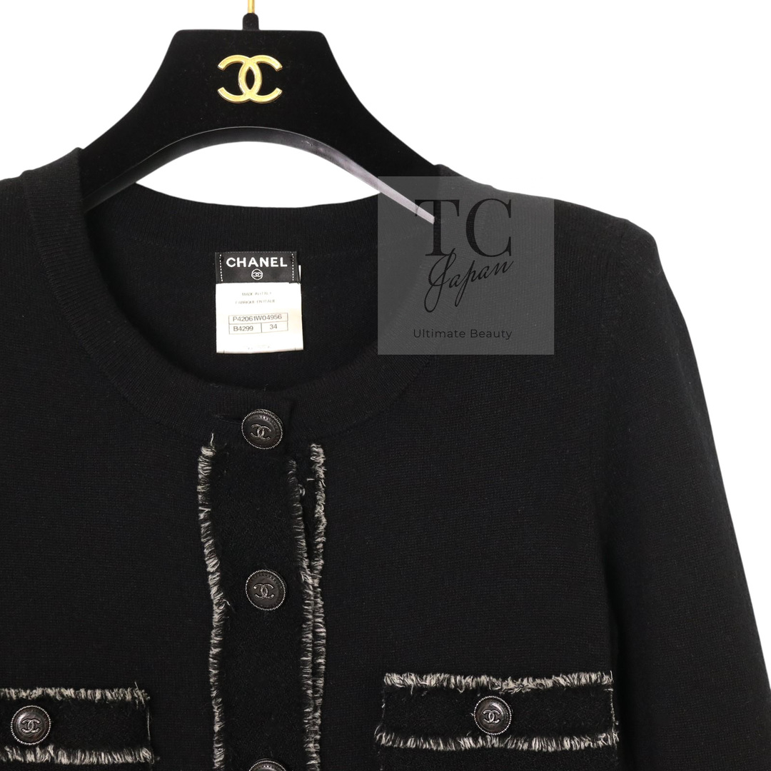 CHANEL - シャネル ワンピース CHANEL 49万 ブラック カシミア CHANEL - シャネル ワンピース CHANEL 49万 ブラック カシミア