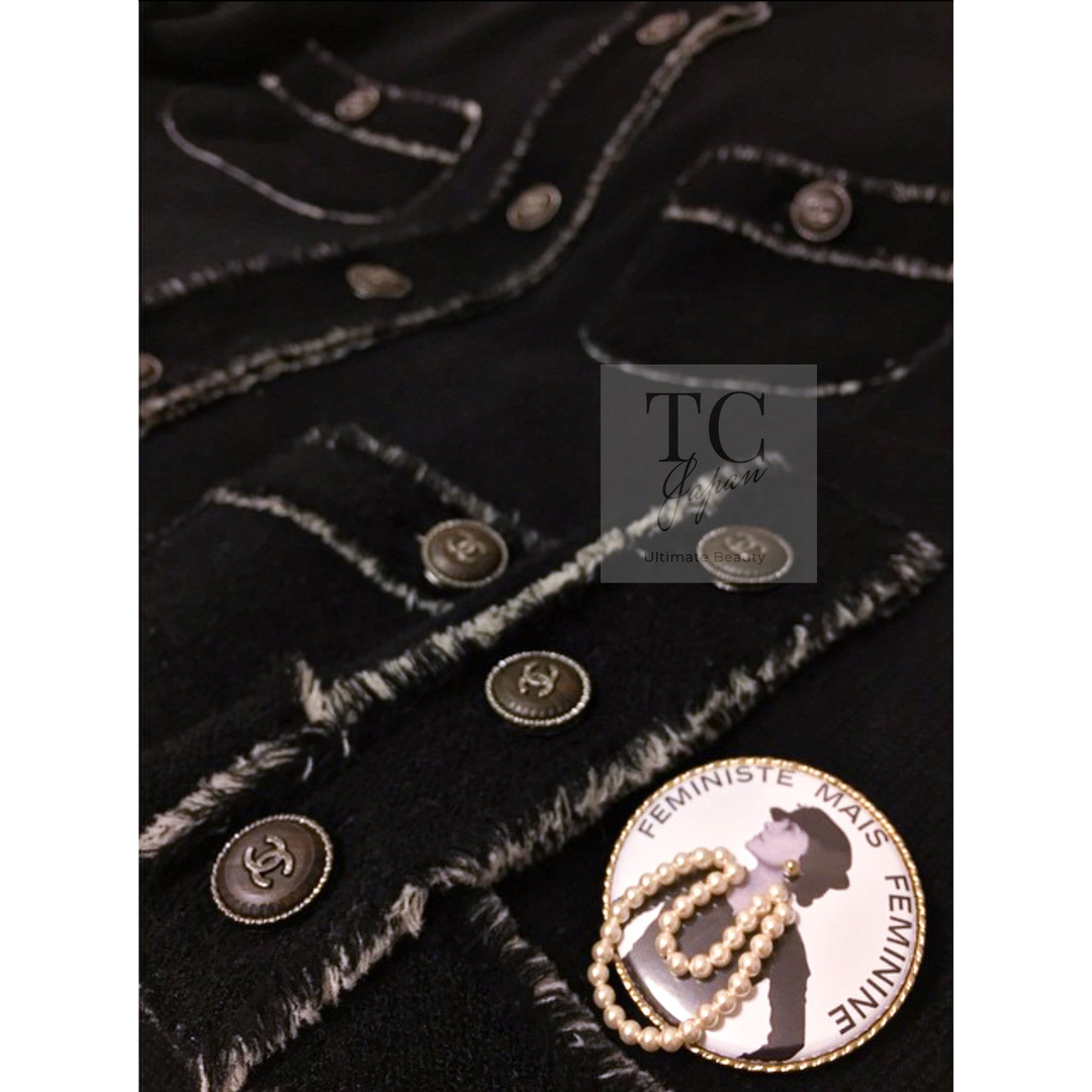 CHANEL - シャネル ワンピース CHANEL 49万 ブラック カシミア CHANEL - シャネル ワンピース CHANEL 49万 ブラック カシミア