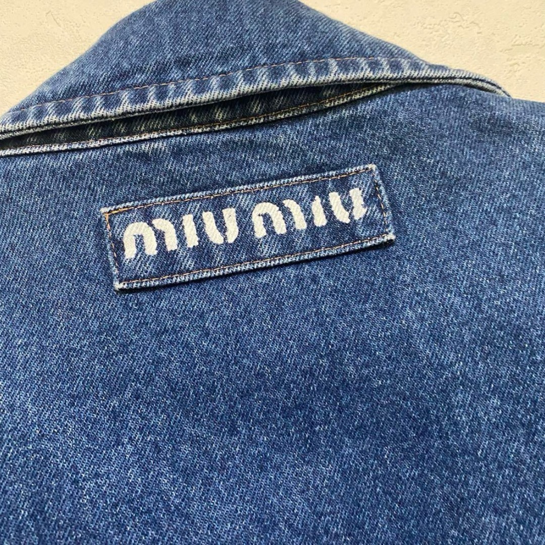 MIU MIU - ミュウミュウ miumiu バックロゴ クロップ デニム MIU MIU - ミュウミュウ miumiu バックロゴ クロップ デニム