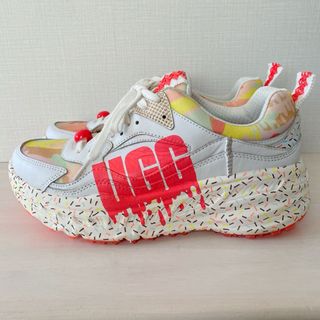 UGG - アグ ダルメシアン柄 スニーカー 厚底 レースアップ UGG - アグ ダルメシアン柄 スニーカー 厚底 レースアップ