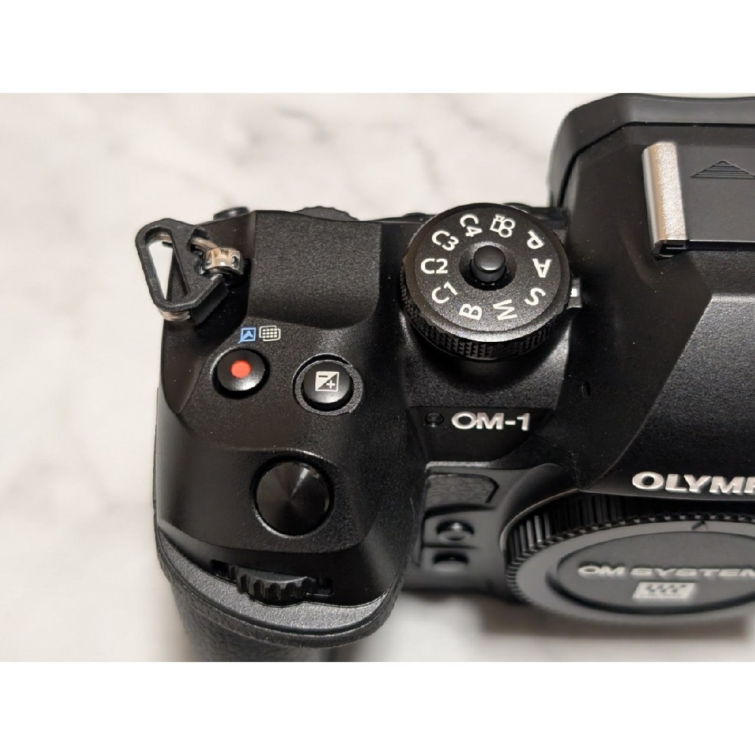 OM Digital Solutions - シャッター1,500回以下 極美品 OM OM Digital Solutions - シャッター1,500回以下 極美品 OM