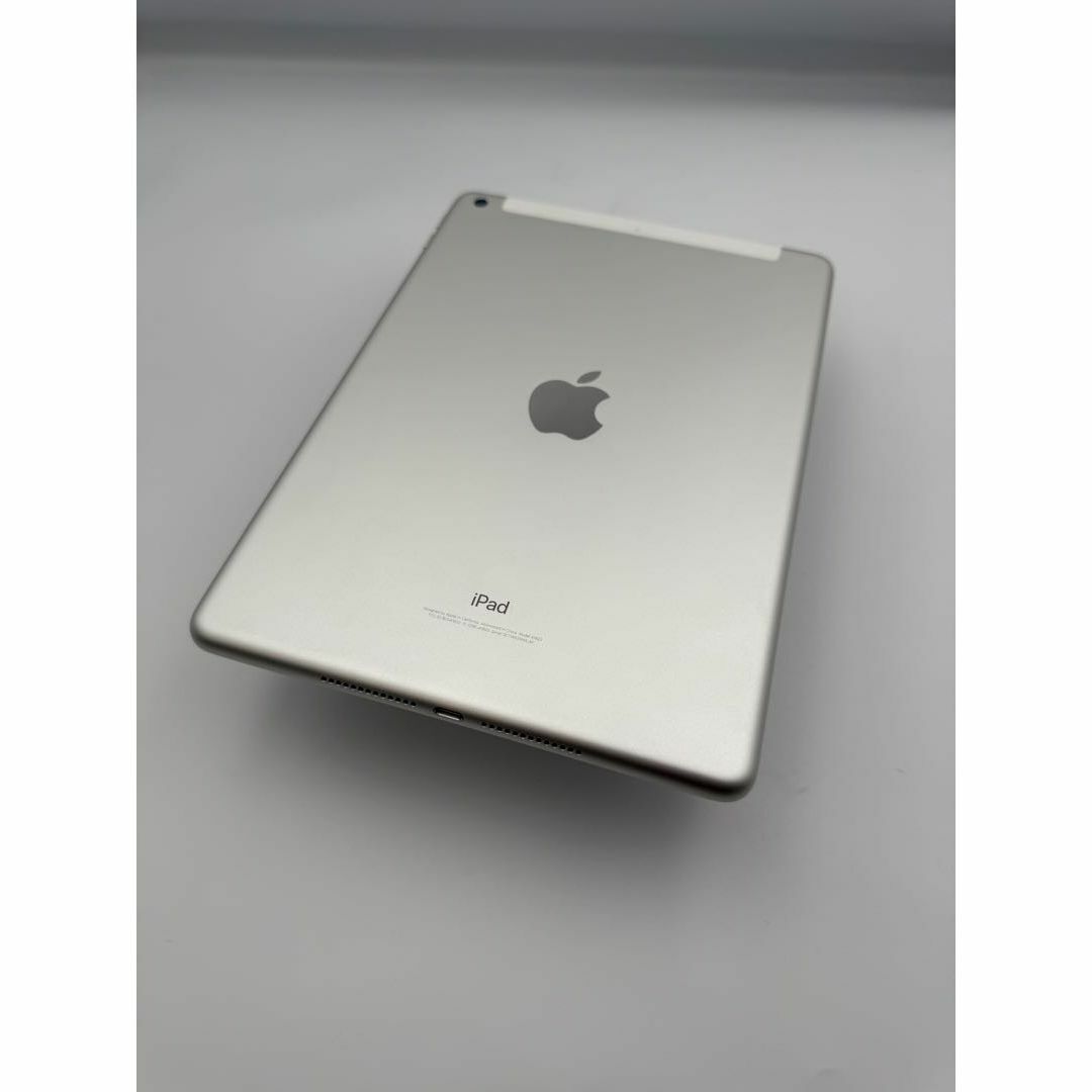 Apple - iPad 第5世代 128GB Silver 88％ 充電器、ケーブル付き