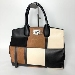 Salvatore Ferragamo - フェラガモ ステューディオ ボックス Salvatore Ferragamo - フェラガモ ステューディオ ボックス