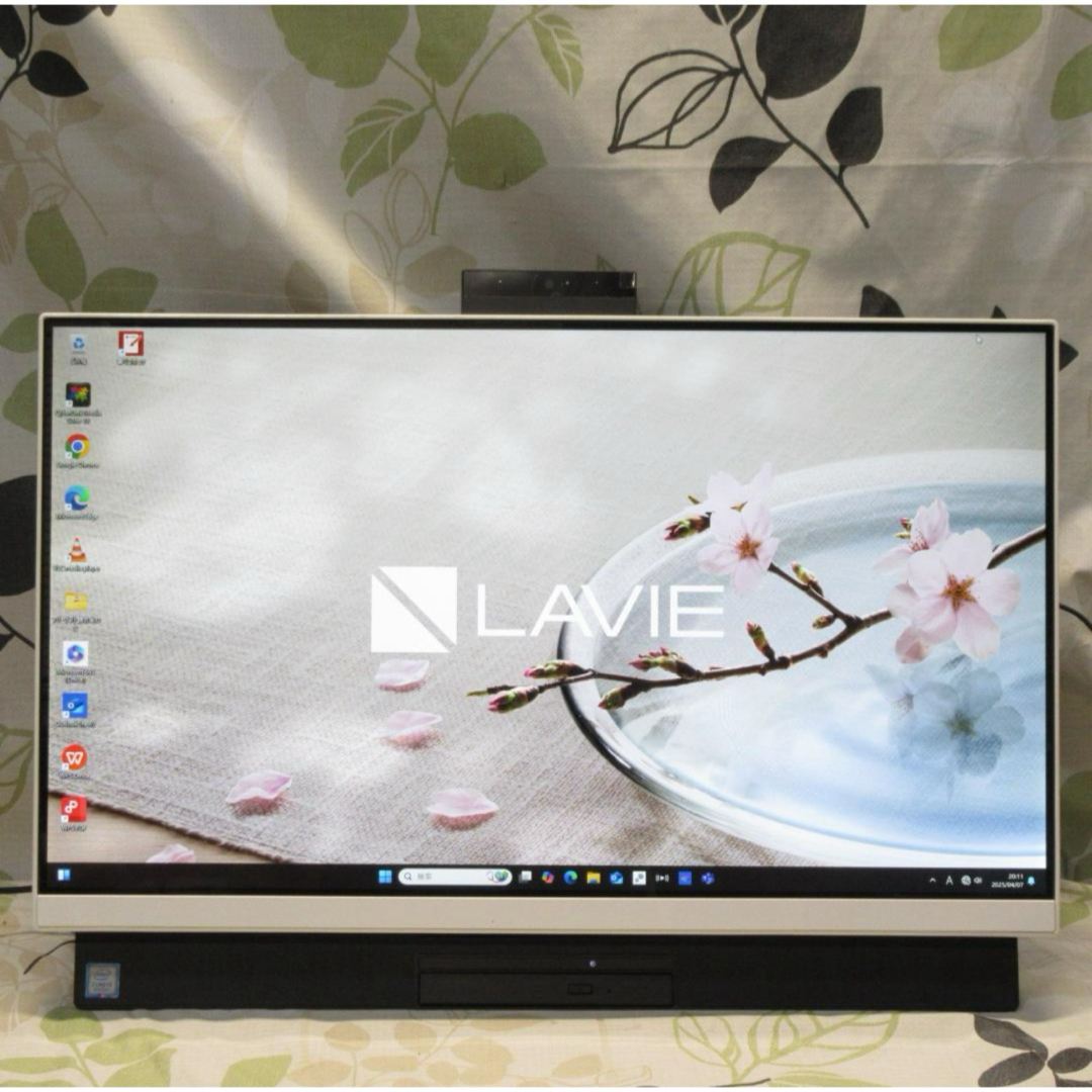 NEC - 美品!大画面Win11公式対応8世代Corei3/メ16/SSD+HDD/DVD NEC - 美品!大画面Win11公式対応8世代Corei3/メ16/SSD+HDD/DVD
