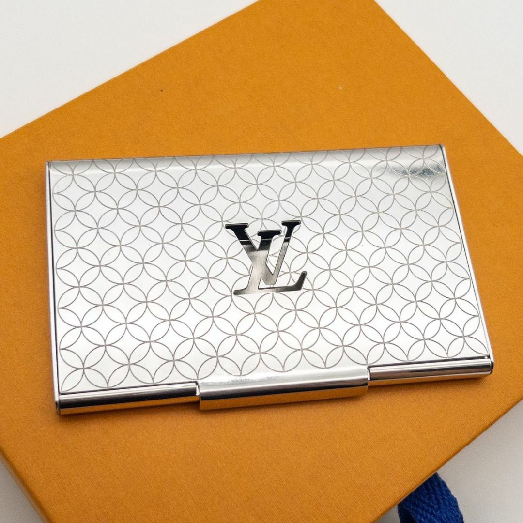 LOUIS VUITTON - 【極美品】ルイヴィトン ポルトカルト LOUIS VUITTON - 【極美品】ルイヴィトン ポルトカルト