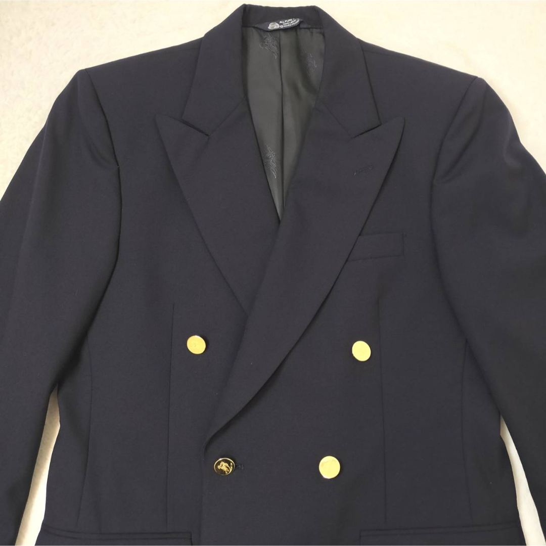 BURBERRY - ✨美品✨ バーバリーズ 紺ブレ 金ボタン ダブル M〜L BURBERRY - ✨美品✨ バーバリーズ 紺ブレ 金ボタン ダブル M〜L