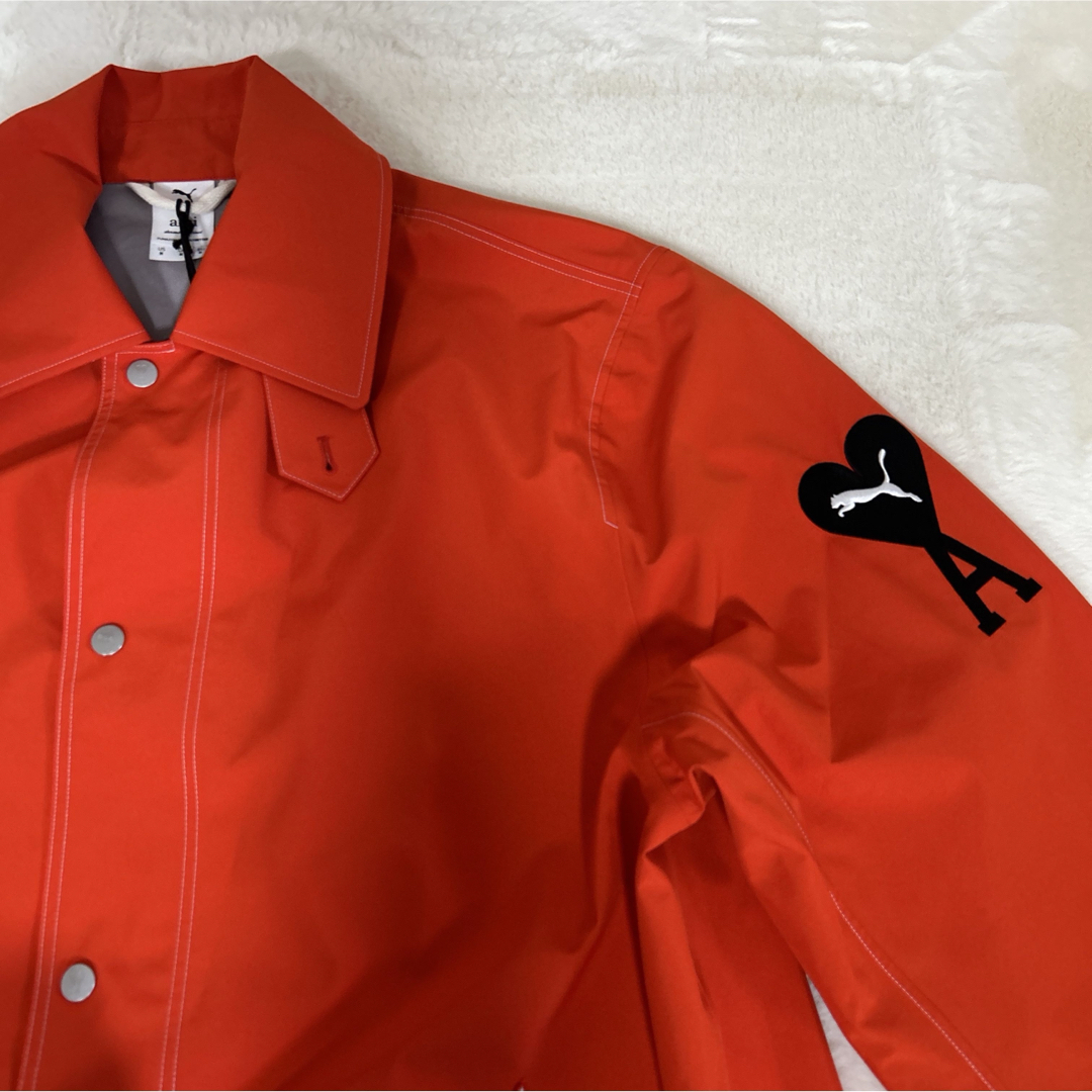 ami - ✨新品タグ付き✨PUMA × ami 朱色トレンチコート ami - ✨新品タグ付き✨PUMA × ami 朱色トレンチコート