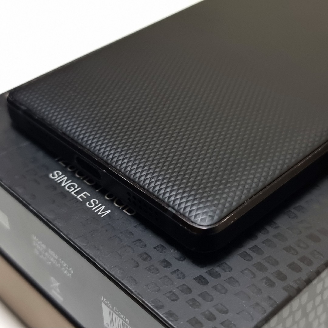 BlackBerry - 日本版 SIMフリー BlackBerry KEY2 BBF100-9の通販 BlackBerry - 日本版 SIMフリー BlackBerry KEY2 BBF100-9の通販