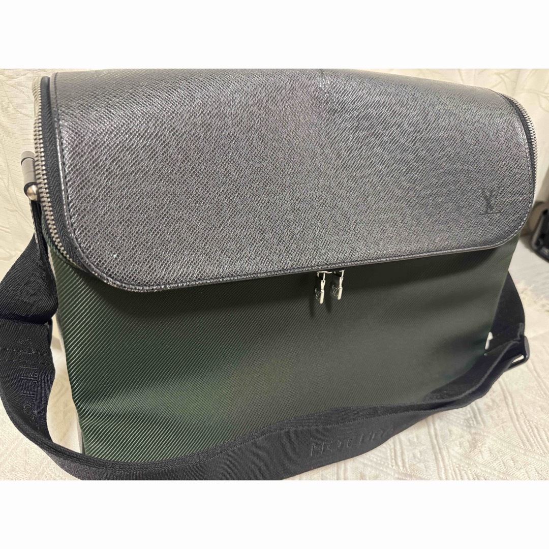 LOUIS VUITTON - LOUIS VUITTON ショルダーバッグ タイガーの LOUIS VUITTON - LOUIS VUITTON ショルダーバッグ タイガーの