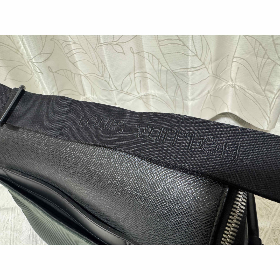 LOUIS VUITTON - LOUIS VUITTON ショルダーバッグ タイガーの LOUIS VUITTON - LOUIS VUITTON ショルダーバッグ タイガーの