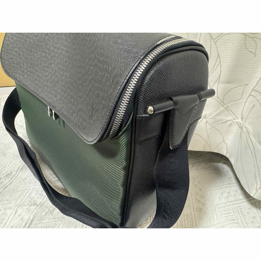 LOUIS VUITTON - LOUIS VUITTON ショルダーバッグ タイガーの LOUIS VUITTON - LOUIS VUITTON ショルダーバッグ タイガーの