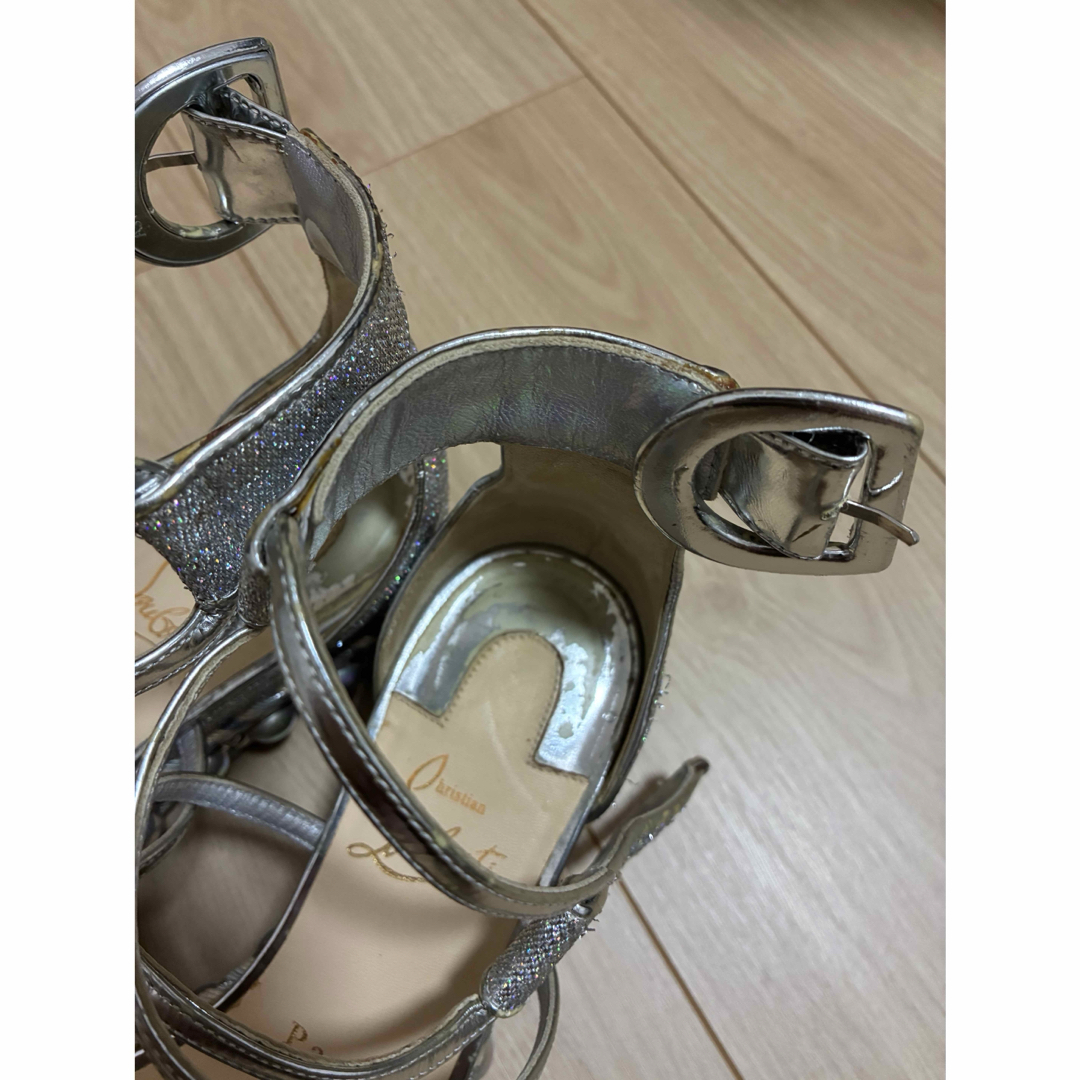 Christian Louboutin - ルブタン シルバー サンダルの通販 by vv Christian Louboutin - ルブタン シルバー サンダルの通販 by vv