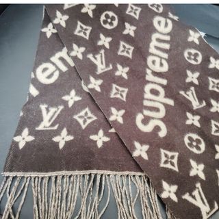 LOUIS VUITTON(マフラー/ショール ・ レッド/赤色系)のフリマ LOUIS VUITTON(マフラー/ショール ・ レッド/赤色系)のフリマ