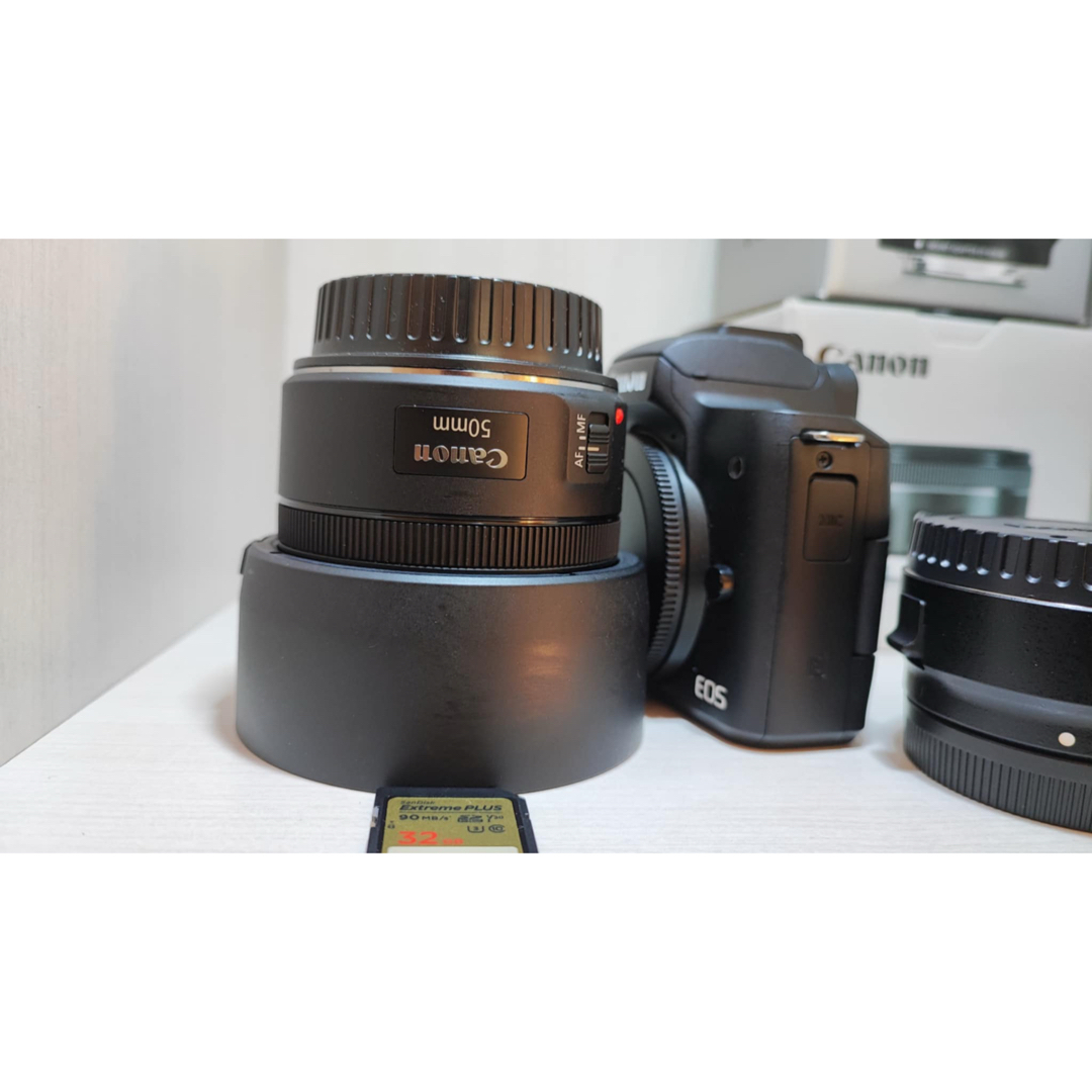 Canon - Canon EOS KISS M ボディ + 多くのアクセサリーの通販 Canon - Canon EOS KISS M ボディ + 多くのアクセサリーの通販