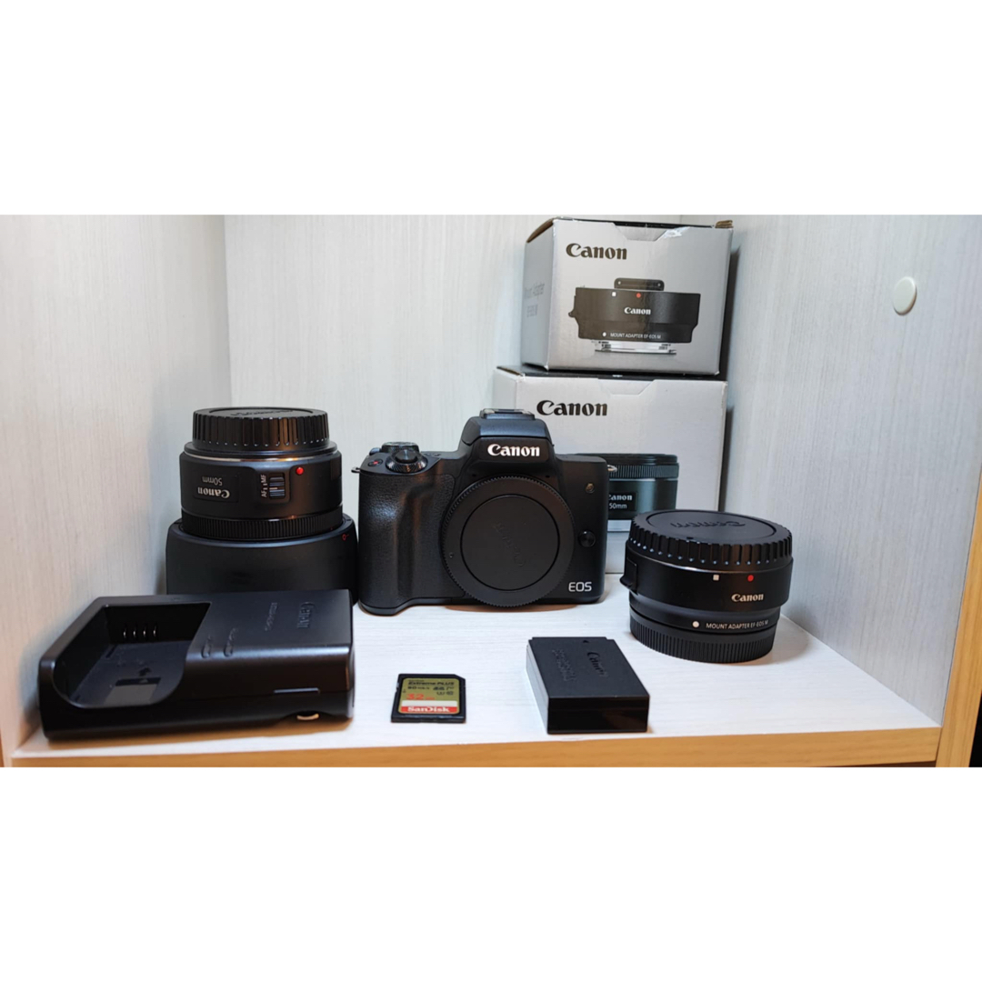 Canon - Canon EOS KISS M ボディ + 多くのアクセサリーの通販 Canon - Canon EOS KISS M ボディ + 多くのアクセサリーの通販