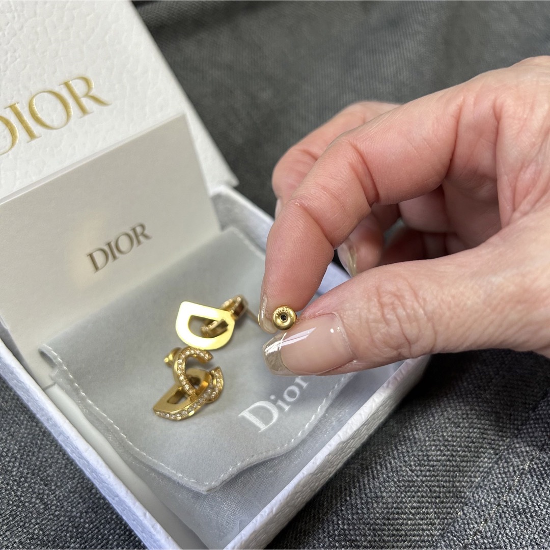 Dior - DIOR♡ディオール♡CD Lock ピアス♡アクセサリーの通販 Dior - DIOR♡ディオール♡CD Lock ピアス♡アクセサリーの通販