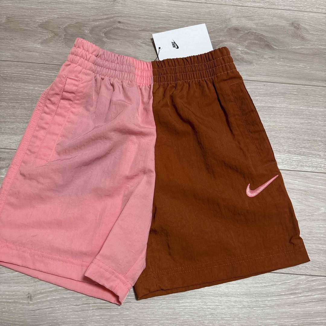 NIKE - NIKE キッズ ウーブンショートパンツ 新品の通販 by ちな NIKE - NIKE キッズ ウーブンショートパンツ 新品の通販 by ちな