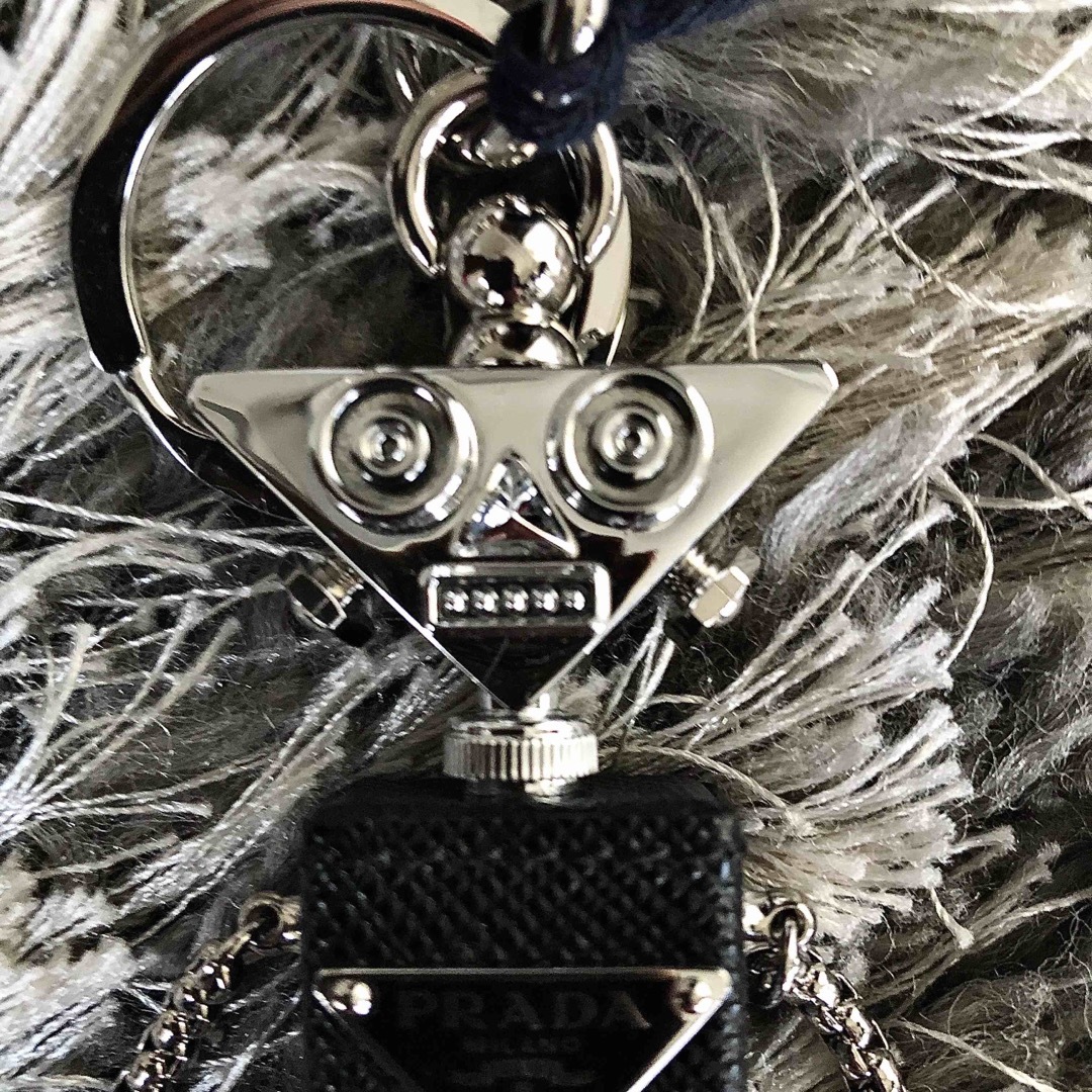 PRADA - PRADA プラダ ロボットバッグチャーム ロボット ミュウ PRADA - PRADA プラダ ロボットバッグチャーム ロボット ミュウ