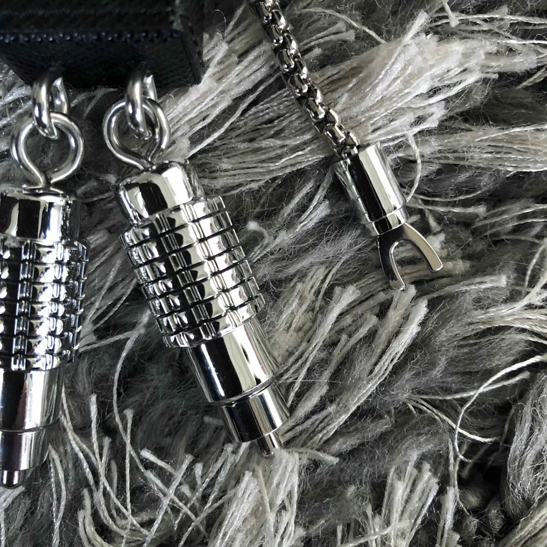 PRADA - PRADA プラダ ロボットバッグチャーム ロボット ミュウ PRADA - PRADA プラダ ロボットバッグチャーム ロボット ミュウ