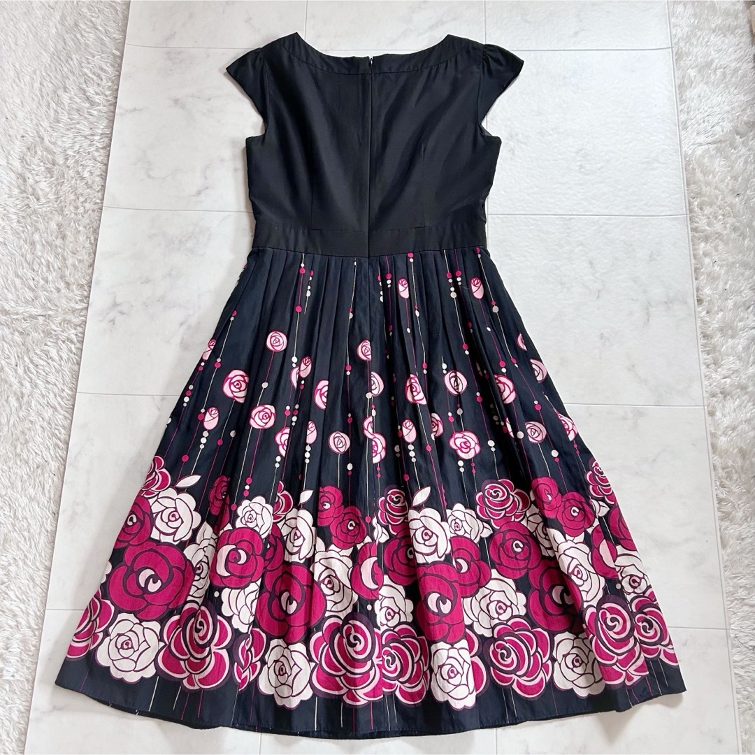 LAURA ASHLEY - 美品 ローラアシュレイ ワンピース 花柄 9号 LAURA ASHLEY - 美品 ローラアシュレイ ワンピース 花柄 9号