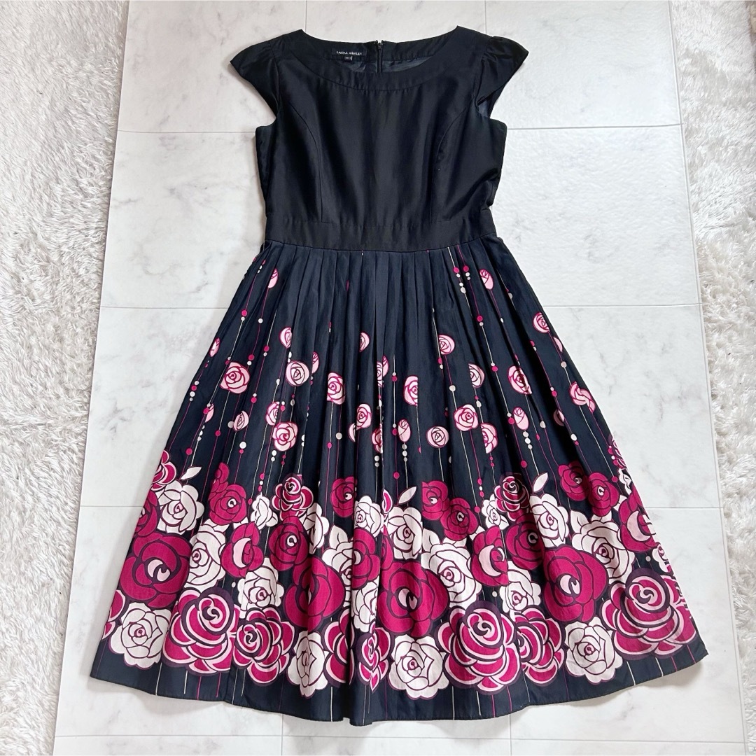 LAURA ASHLEY - 美品 ローラアシュレイ ワンピース 花柄 9号 LAURA ASHLEY - 美品 ローラアシュレイ ワンピース 花柄 9号