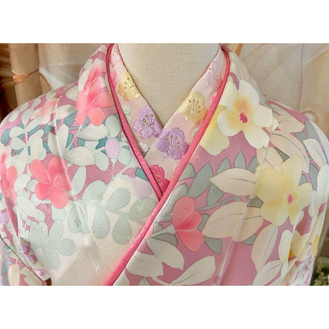 正絹振袖 ピンク花柄 帯小物一式付フルセット 白 和装小物 美品 正絹振袖 ピンク花柄 帯小物一式付フルセット 白 和装小物 美品